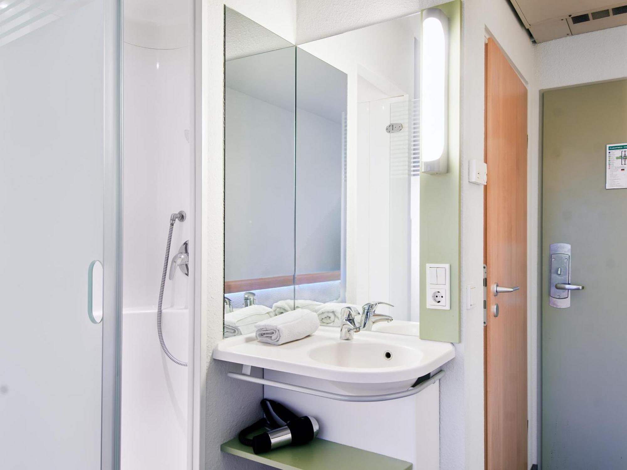 B&B Hotel Hannover-لاتزن المظهر الخارجي الصورة